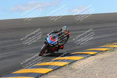 media/Mar-20-2023-Moto Forza (Mon) [[d0bbc59e78]]/2-B Group (Yellow)/Session 2 (Bowl)/